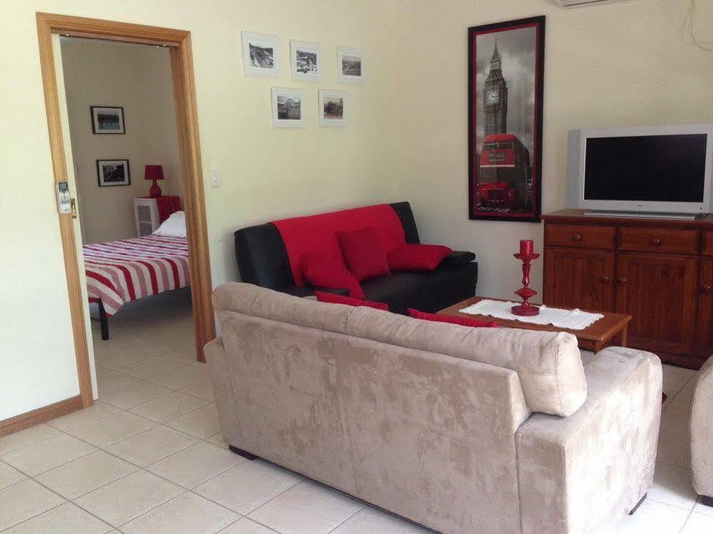 Clarevale Cottage B&B Екстер'єр фото